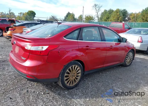 2012 Ford Focus Titanium из США, поврежденный, VIN 1FAHP3J20CL474930